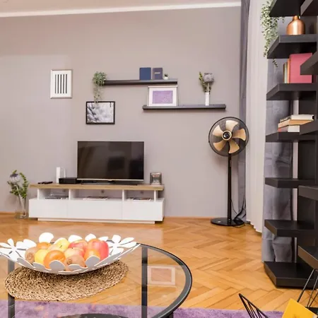 Luxury 3-bedrooms Hilt *