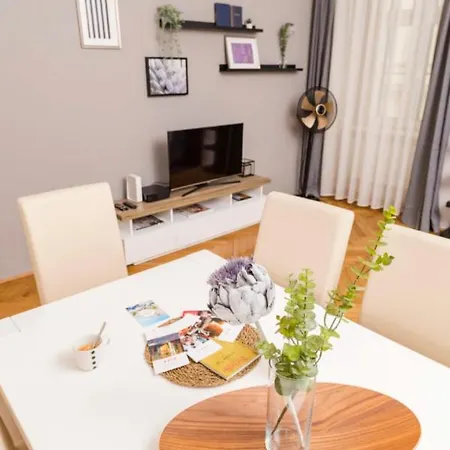 Luxury 3-bedrooms Hilt Alojamento de Acomodação e Pequeno-almoço *