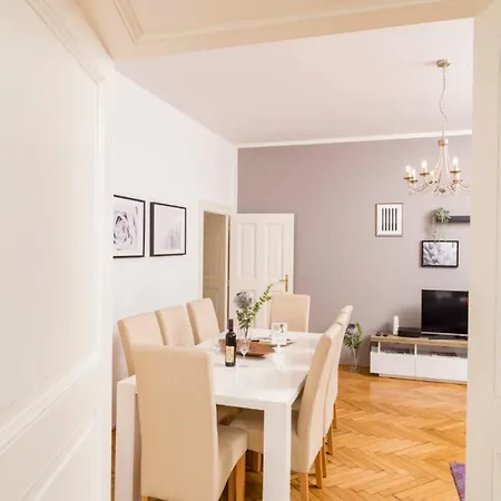 Luxury 3-bedrooms Hilt *